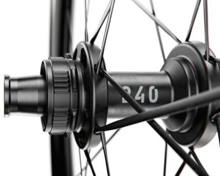 DT Swiss | Continental WTS Laufradsystem - ARC 1400 DICUT 55 Vorderrad + AERO 111 Faltreifen - 28" | 12x100mm
